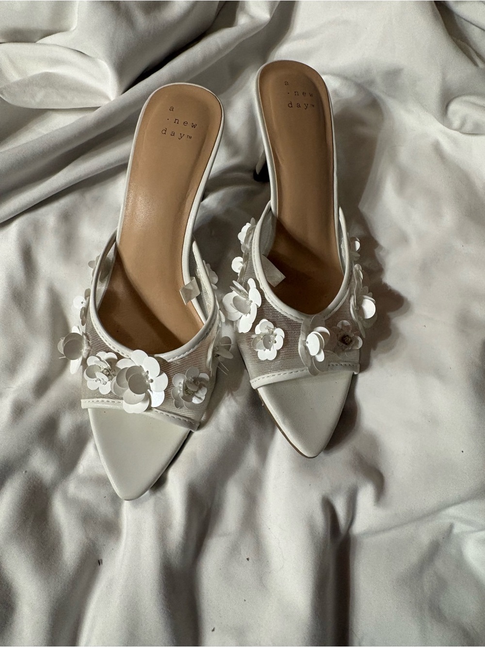 a new day White Floral Appliqué Pointed-Toe Mule Heels